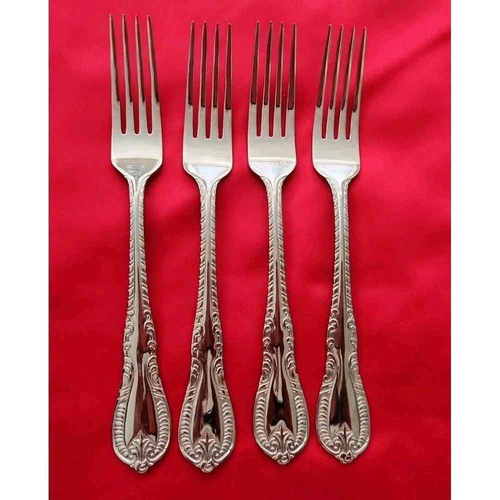 Reed & Barton Louis Philippe 18/10 Stainless Dinner Forks Lot of 4 Silver 8